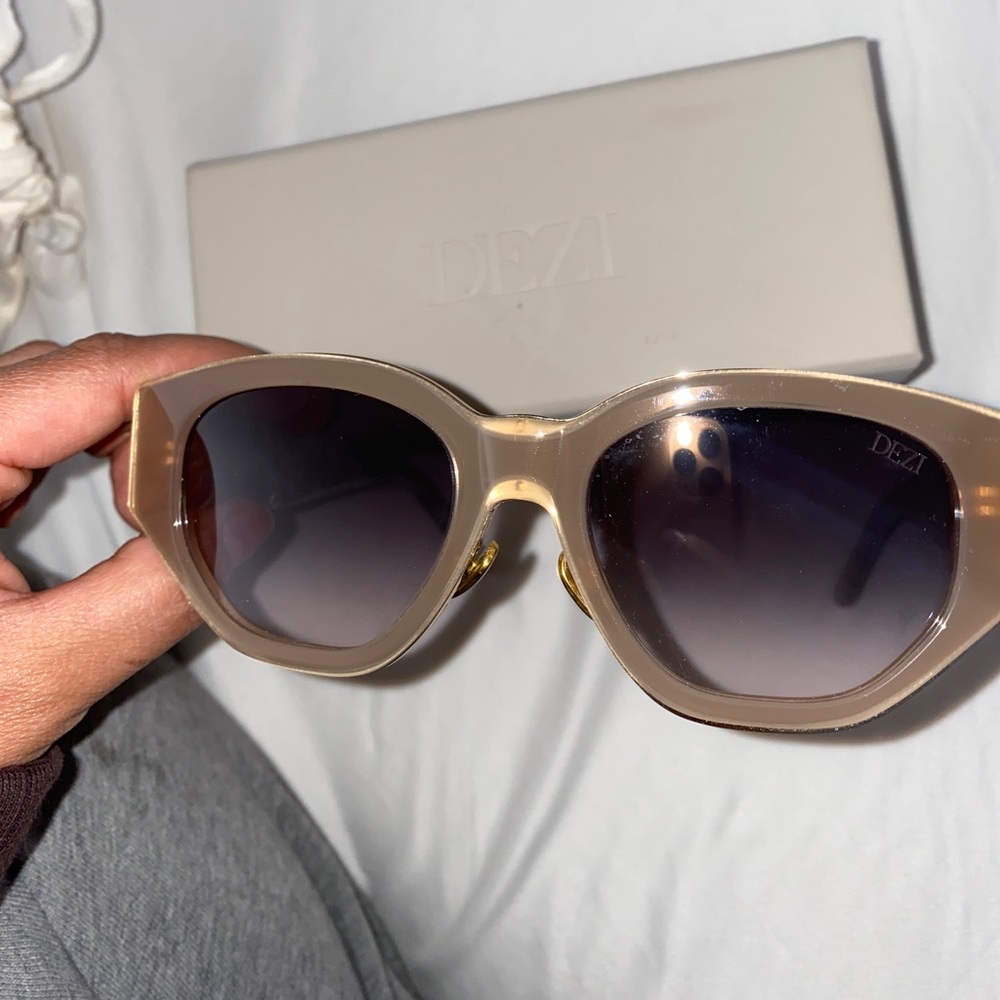 Dezi sunglasses